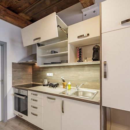 Downtown Royal Apartments Ceske Budejovice Exterior photo